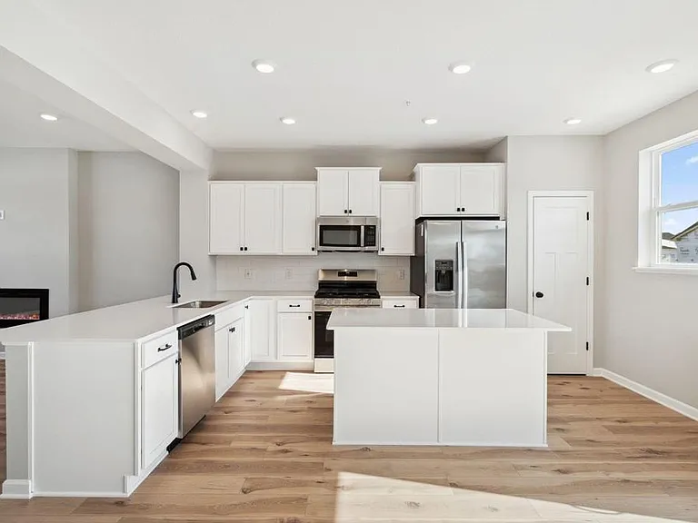 6770 Wildflower Way — Photo 1