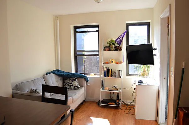 Rented by OvCo Realty | media 34