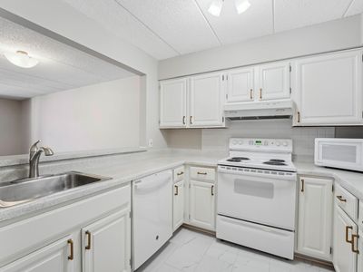 3300 Louisiana Ave S APT 317, Saint Louis Park, MN, 55426