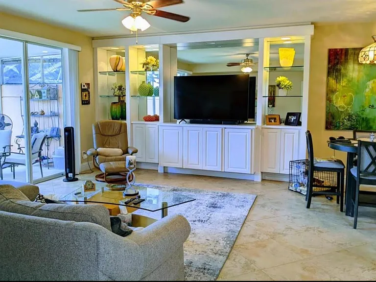 58355 Cove Cir — Photo 3