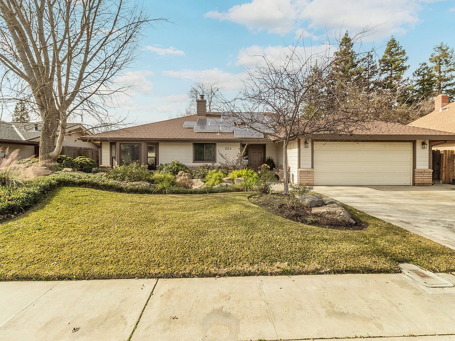 225 S Oak Drive, Reedley, CA 93654 Zillow