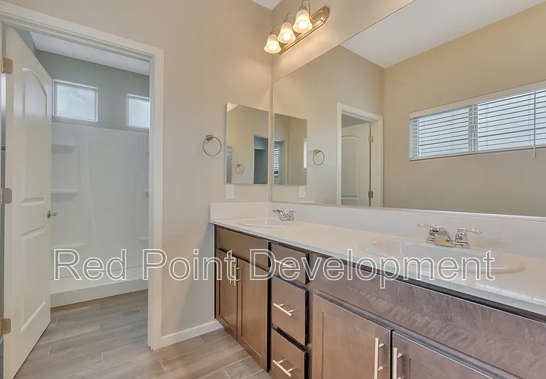 3752 W Goshen Dr — Photo 10