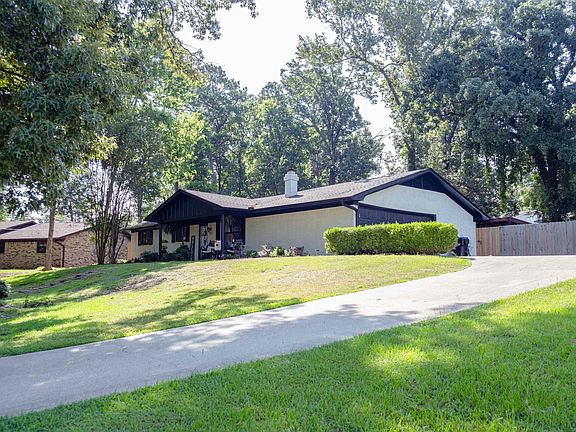 3rd image of 1308 Alice Dr