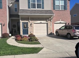 988 Misty Stream Dr, Cincinnati, OH 45231