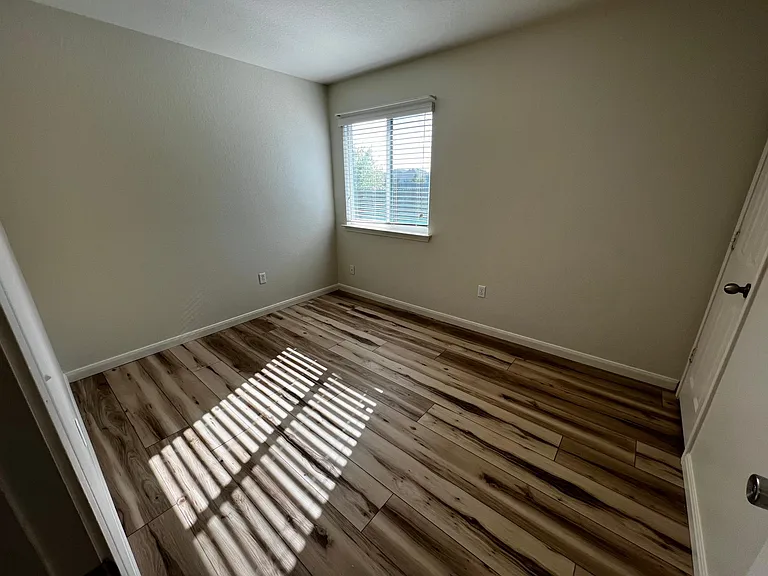 18309 Weatherby Ln — Photo 12