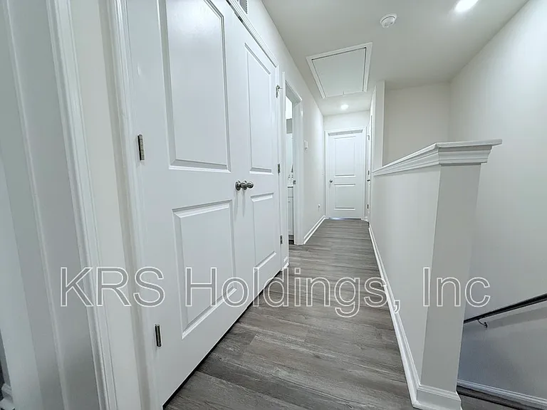 4136 Trevino Dr — Photo 17