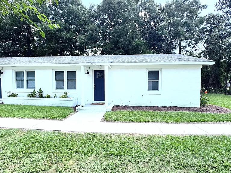4213 Peachtree Ave — Photo 4