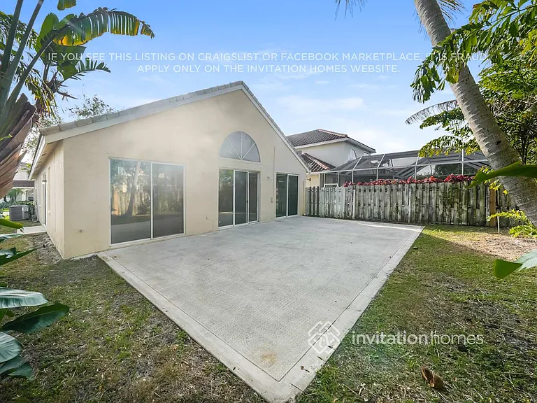 7699 Thornlee Dr — Photo 16