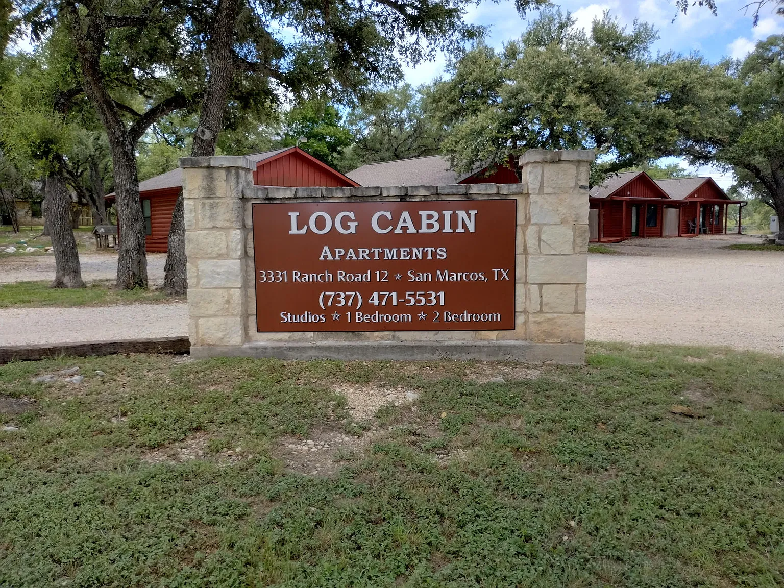 Log Cabin Plaza — Photo 1