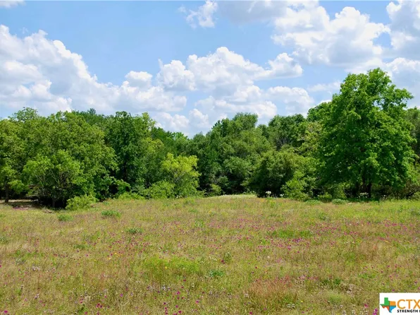 3714 County Road 397, Moulton, TX 77975