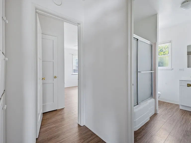 321 W Alameda Ave — Photo 9