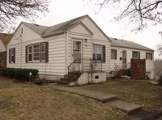 2426 Prospect Rd, Des Moines, IA 50310