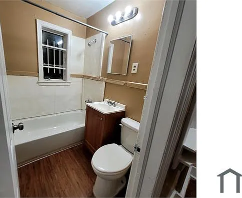 844 Leon Pl — Photo 5