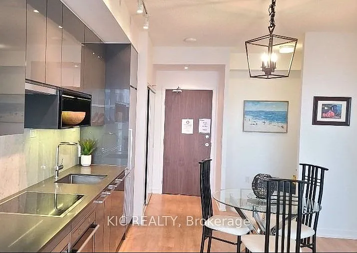 115 McMahon Dr #1709 — Photo 8
