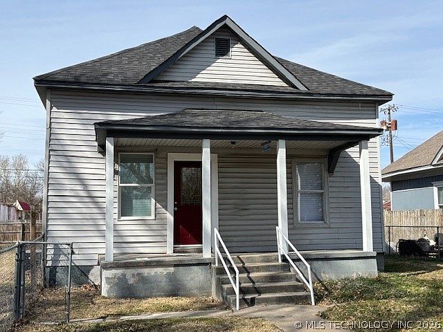 1st image of 1011 N H St