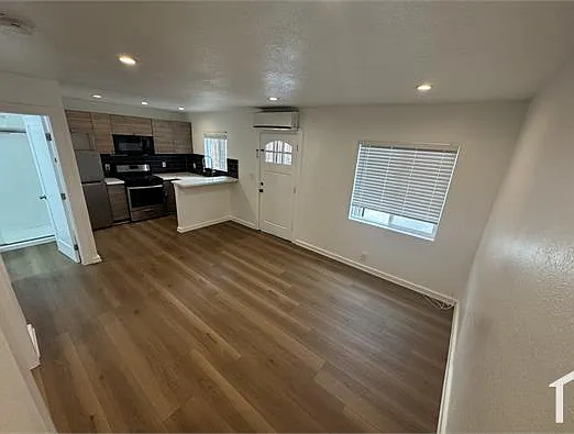 2 bed, $2,550 — Photo 4