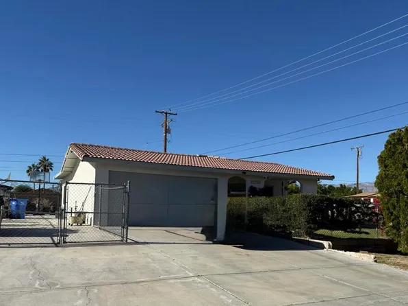 13285 Caliente Dr, Desert Hot Springs, CA 92240
