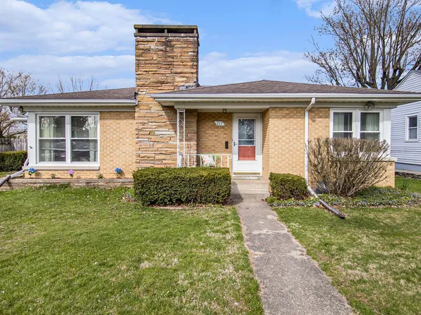 217 S Shumaker Dr, Bremen, IN 46506