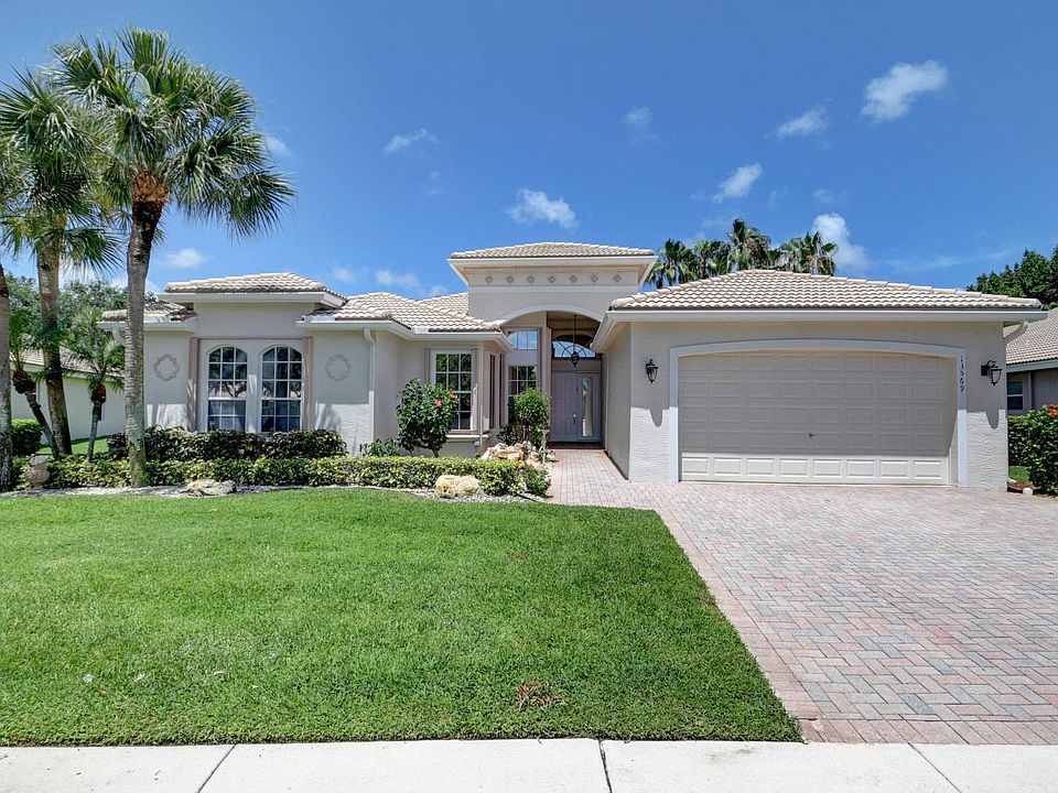 1st image of 13569 Barcelona Lake Cir