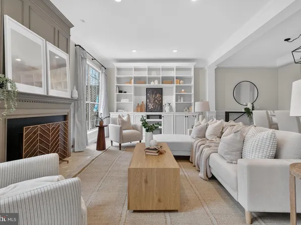 47610 Watkins Island Sq, Sterling, VA 20165