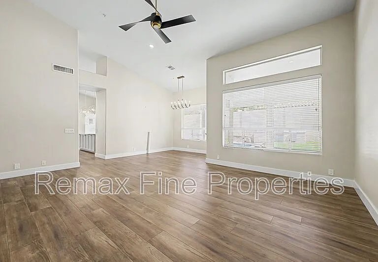 9118 E Topeka Dr — Photo 12