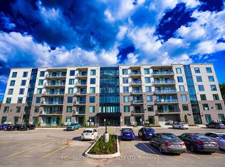 107 Roger St #604, Waterloo, ON N2J0G3