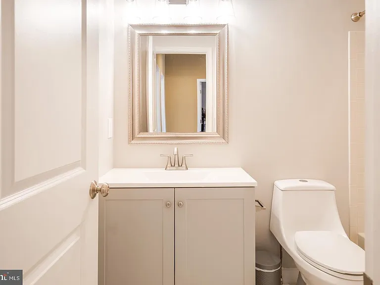 7969 Crescent Park Dr — Photo 10