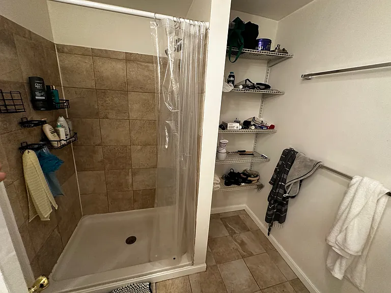 220 Hanover St #7 — Photo 19