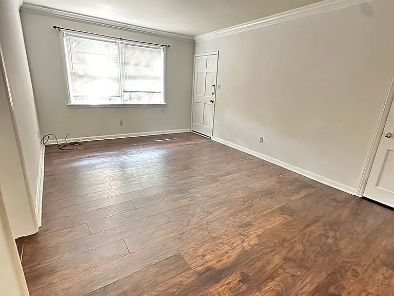 3411 Bull St — Photo 5