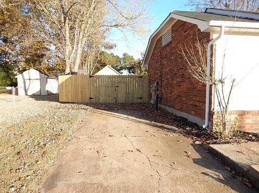 Left side view- new fence