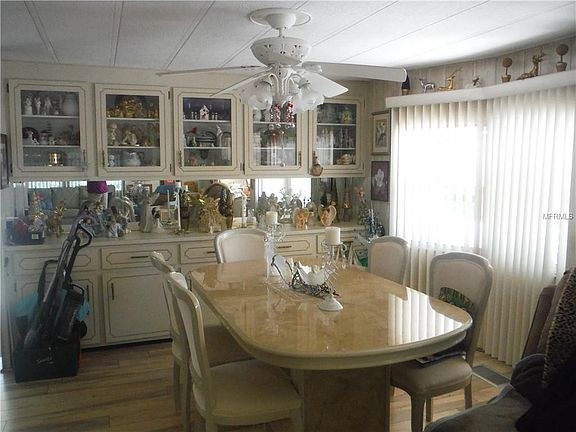 5th image of 129 Clubview Dr #139