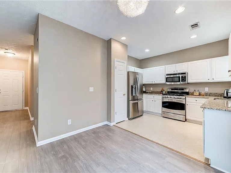 224 Harmony Ct — Photo 7