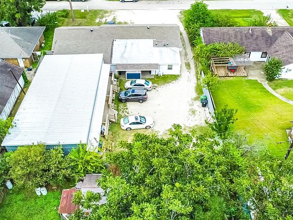 4th image of 4407 Continental Dr