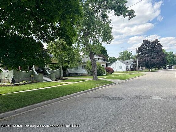 2nd image of 316 Oakwood Ave