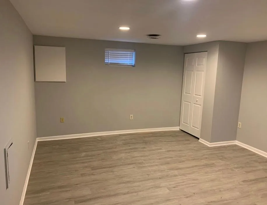 1536 McDaniels Ave — Photo 2