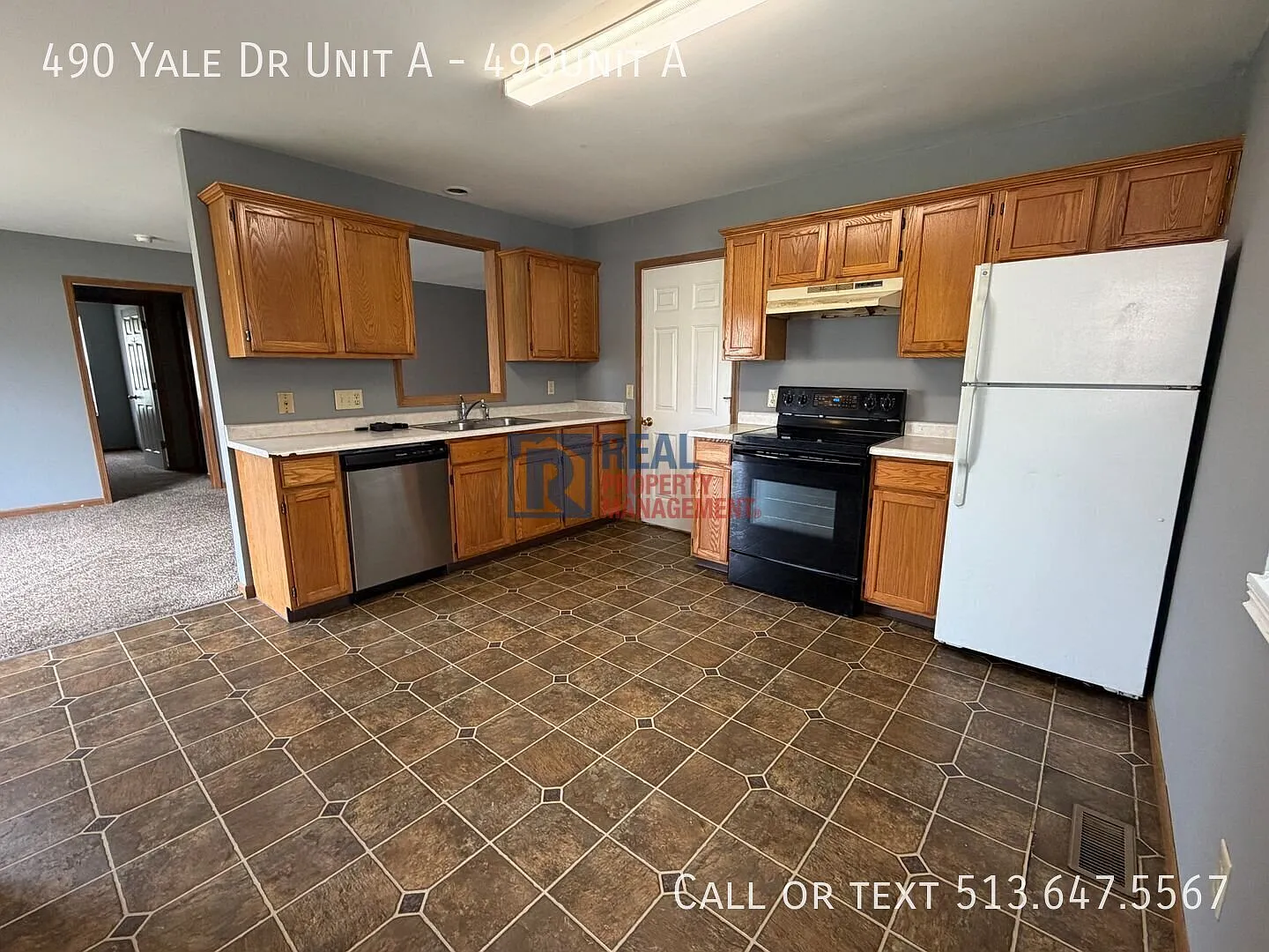 Practical 3BR Apartment — Photo 2