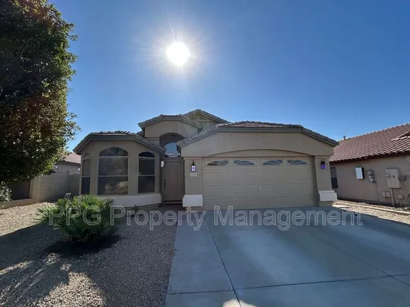 10209 W Country Club Trl, Peoria, AZ 85383