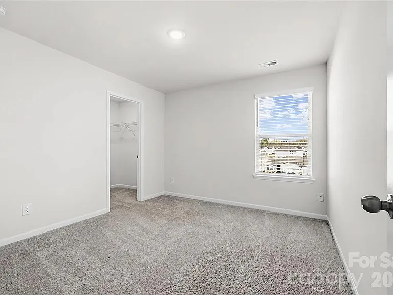 7024 Maple Run Cir — Photo 19