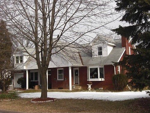 1st image of 1419 Linn St