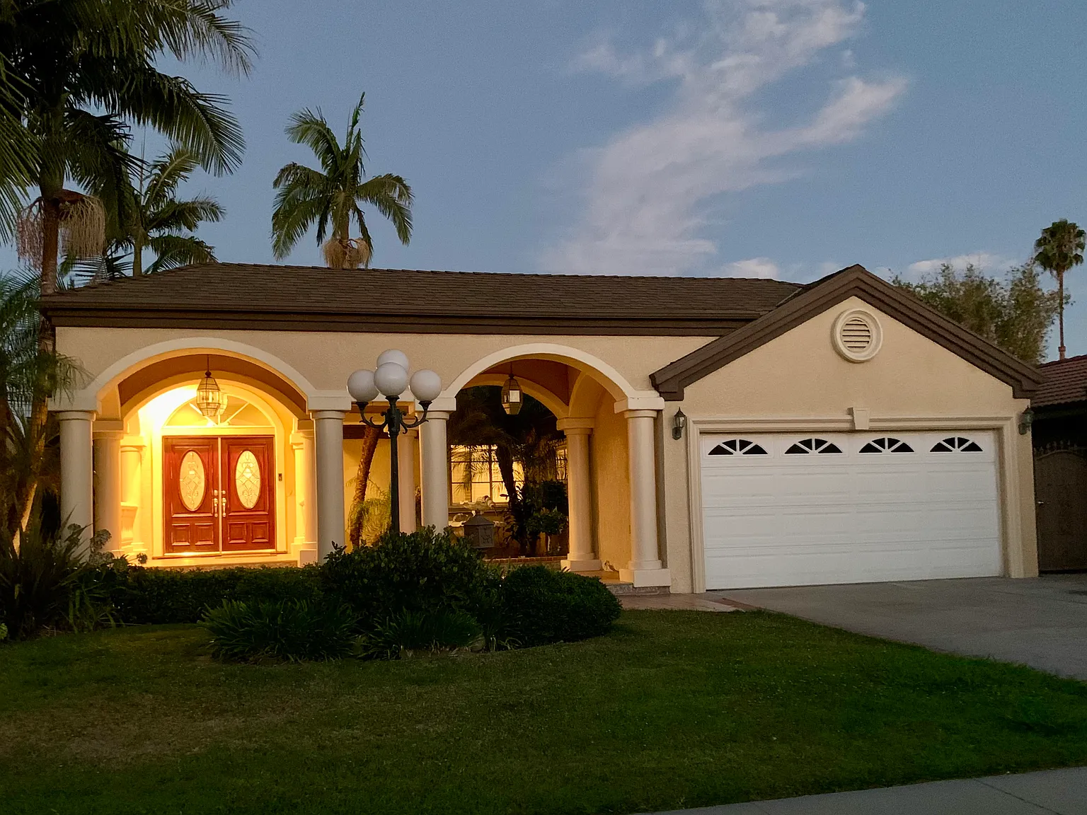 3 bed, 2100 sqft, $5,500 — Photo 1