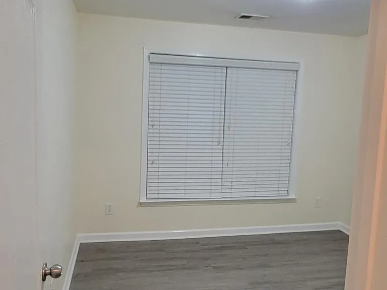 1036 S Creek Dr — Photo 12