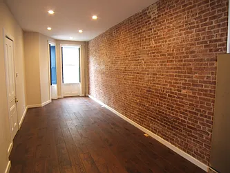 Rented by Joel Weisz, LREB