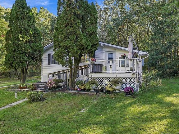 2nd image of 9019 2ND AVENUE