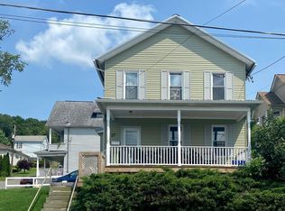 44 Belmont St, Carbondale, PA 18407