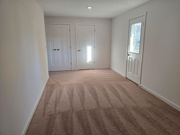 4th image of 2685 Meigs Dr