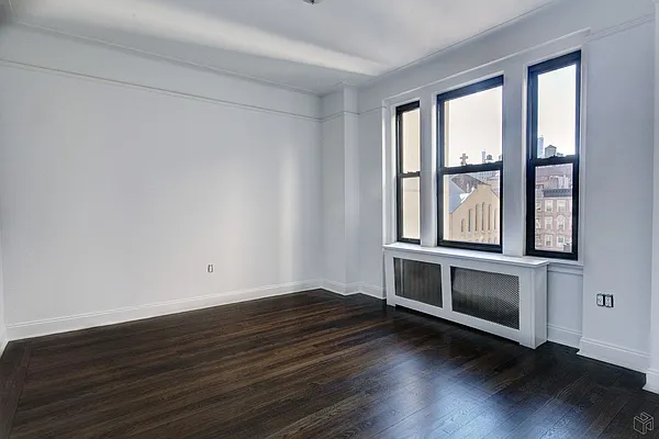 Rented by Halstead Real Estate | media 20