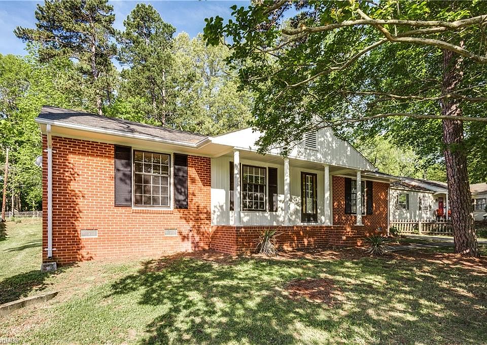 1st image of 3204 Winchester Dr