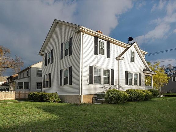 5th image of 193 Auburn St