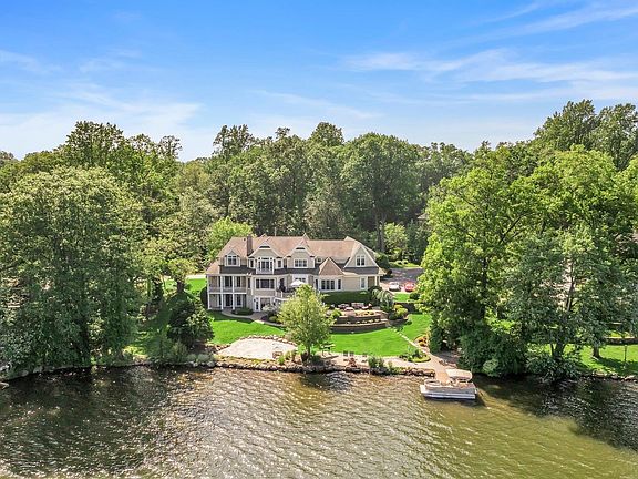 4th image of 1118 Pines Lake Dr W
