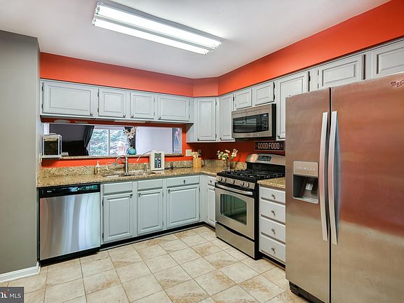5th image of 102 N Swarthmore Ave